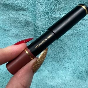 Pat McGrath Labs Dramatic Mega Lip Pencil - Nude Oasis